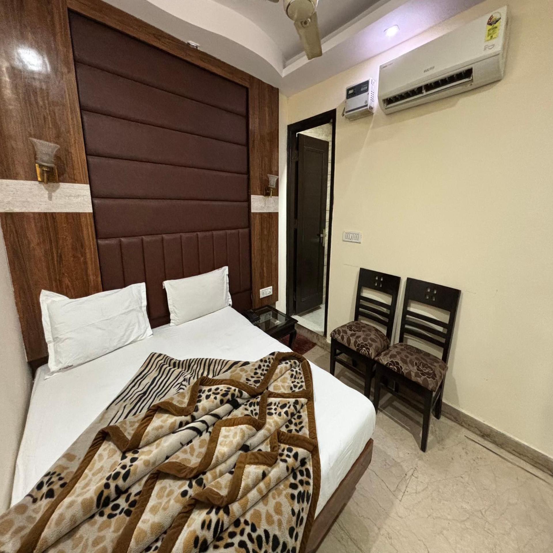Hotel Pk International Near By New Delhi Station I Couple Friendly Rom bilde